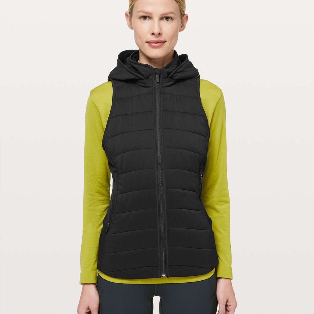 Lululemon Extra Mile Vest Black Size 4